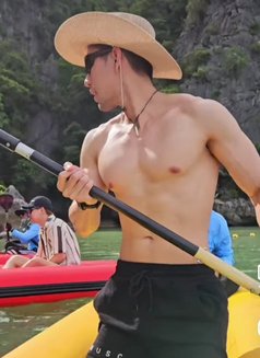 hot model - Dominador masculino in Manila Photo 16 of 18