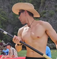 hot model - Dominador masculino in Manila