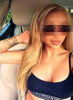 HOT MODEL IN YOUR TOWN +800 videos - escort in Mumbai Photo 6 of 29