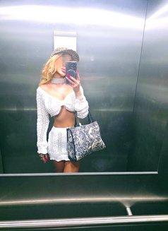 HOT MODEL IN YOUR TOWN +800 videos - escort in Mumbai Photo 20 of 29