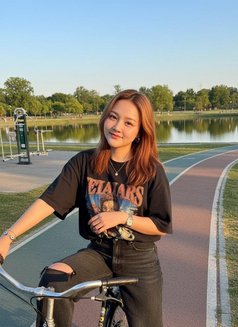 Hot Nabi - puta in Muscat Photo 9 of 11