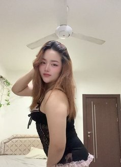 Hot Nabi - puta in Muscat Photo 18 of 19