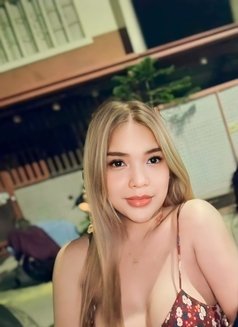 Hot Nicole - Transsexual escort in Makati City Photo 7 of 7