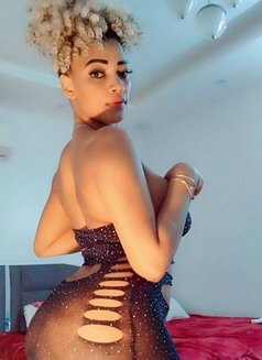 Hot Norah - escort in Riyadh Photo 2 of 5