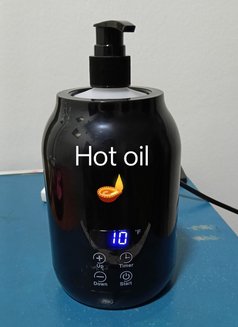 Hot oil massage - Male escort agency in Al Manama Photo 5 of 5