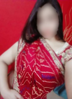 Hot Pallavi Real Meet and Cam Show - escort in Bangalore Photo 1 of 3