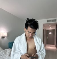 HOT POWER TOP AND POWER VERSE CREAM PIE - Male escort in Dubai