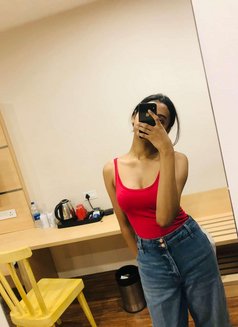 Hot & pretty shemale lisa - Transsexual escort in Kochi Photo 2 of 6