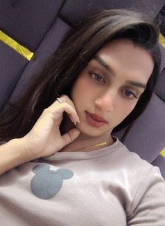 Hot Princess - Transsexual escort in Lucknow Photo 2 of 5