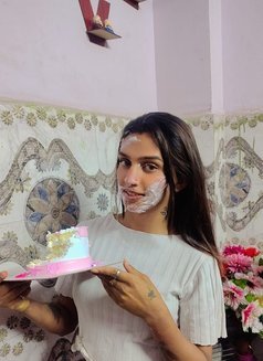 Hot Princess - Transsexual escort in Lucknow Photo 3 of 5