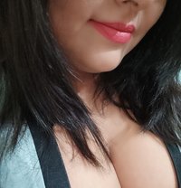 Hot Priya ( Cam and Meeting ) - escort in New Delhi