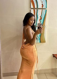 Hot Queen - puta in Visakhapatnam Photo 7 of 12