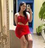 Hot Queen - Transsexual escort in Abu Dhabi Photo 1 of 3