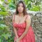Hot Real Sri Lankan Brown Skin Girl - puta in Colombo Photo 2 of 3
