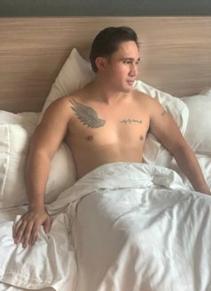 Hot Rent - Male escort in Singapore Photo 1 of 6