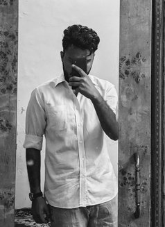 Hot Rider05 - Male escort in New Delhi Photo 1 of 3