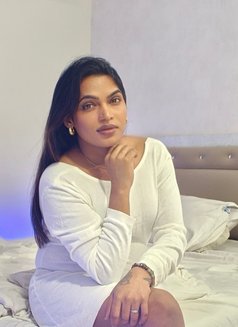 Hot Riyu sexy - Transsexual escort in Nashik Photo 3 of 16