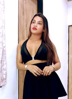 Hot Riyu sexy - Transsexual escort in Ahmedabad Photo 13 of 14
