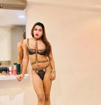 Hot Riyu sexy - Transsexual escort in Indore Photo 12 of 17