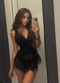 Hot Russian Girls in Phuket - escort in Phuket Photo 1 of 1