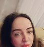 Hot Russian - puta in Al Manama Photo 2 of 3