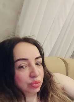 Hot Russian - escort in Al Manama Photo 3 of 3