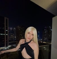 Hot Russian Valentina🇷🇺 - Transsexual escort in Al Manama Photo 1 of 17