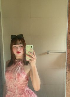 Hot Sam - Acompañantes transexual in Makati City Photo 3 of 5