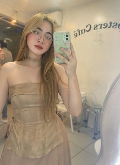 Hot Sam - Acompañantes transexual in Makati City Photo 2 of 6