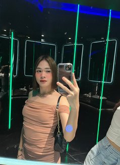Hot Sam - Acompañantes transexual in Makati City Photo 8 of 12