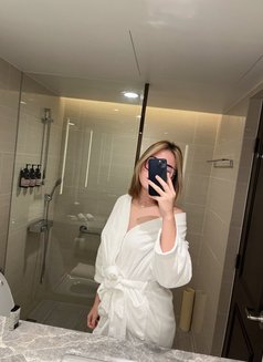 Hot Samantha - Transsexual escort in Makati City Photo 19 of 20