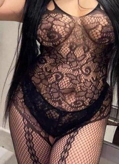 Hot Sarah - escort in Muscat Photo 4 of 5