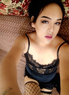 Hot Service fat body - Transsexual escort in Muscat Photo 8 of 8