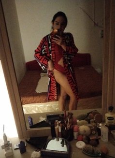 Hot Service fat body - Transsexual escort in Muscat Photo 4 of 7