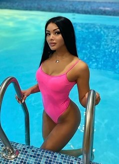 Hot SEX model Dominica - escort in Dubai Photo 9 of 14