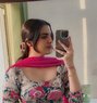Hot Sexy Call Girl Ishani - puta in Surat Photo 1 of 1