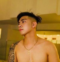 Hot Sexy HornyHunk Wild Hardcore VersTop - Male escort in Dubai Photo 1 of 27