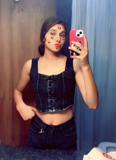 Hot & Sexy Models // College Girls - puta in Udaipur Photo 2 of 3