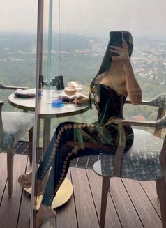 Hot Sexy Party Girl Nona - escort in Hong Kong Photo 7 of 15
