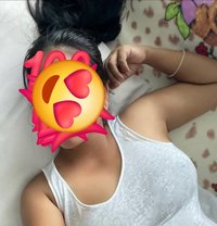 Hot sexy tamil girl. - puta in Colombo