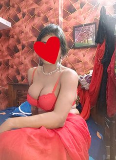 Hot shemale providing unlimited sex - Acompañantes transexual in Chennai Photo 4 of 6