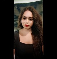 Hot Shemale Shanaya With Active Dick. - Acompañantes transexual in Mumbai