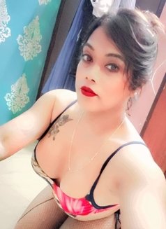 Hot Shemale Zeenat - Transsexual escort in Kolkata Photo 27 of 30