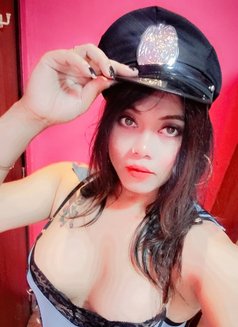 Hot Shemale Zeenat - Transsexual escort in Mumbai Photo 29 of 30