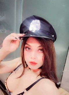 Hot Shemale Zeenat - Transsexual escort in Mumbai Photo 30 of 30