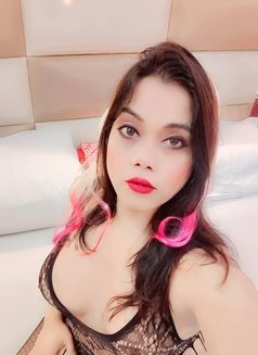 Hot Shemale Zeenat - Acompañantes transexual in Kolkata Photo 24 of 30