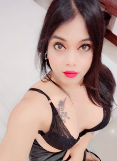 Hot Shemale Zeenat - Acompañantes transexual in Kolkata Photo 30 of 30