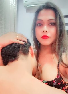 Hot Shemale Zeenat - Transsexual escort in Kolkata Photo 26 of 30