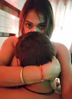Hot Shemale Zeenat - Transsexual escort in Kolkata Photo 30 of 30