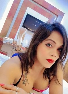 Hot Shemale Zeenat - Transsexual escort in New Delhi Photo 29 of 30